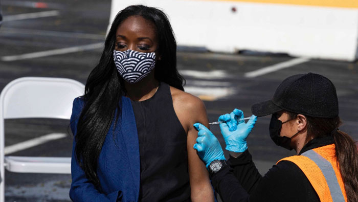 Burke-Harris-vaccine-700x395 CA Surgeon General Nadine Burke Harris gets the COVID-19 vaccine.
