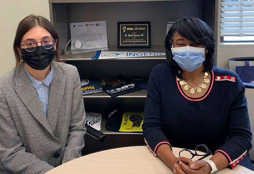 Job-Shadow-2 Student Melisa Gulseren and Vice Chancellor for Diversity, Equity and Inclusion Renetta Tull met in Tull's office during their busy day together.