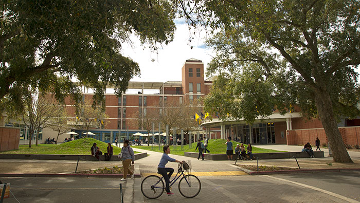 MU-web Memorial Union with Freeborn Hall on the right