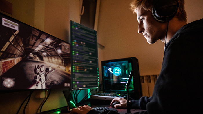 Playing-video-games-700x395 Guy plays video games