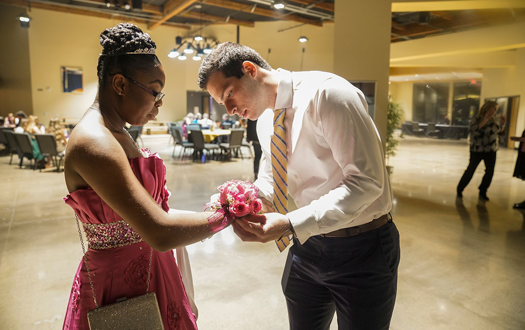 Prom-web-1