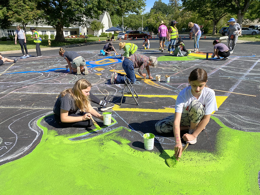 Volunteers-Mural-Painting