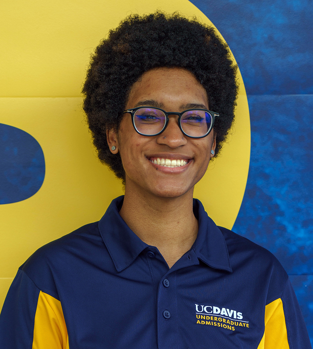 Photo portrait of UC Davis tour guide Alayna Davidson