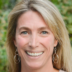 Christine Kreuder Johnson headshot