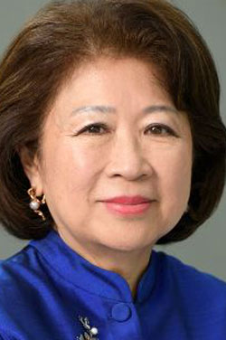 Mari Elka Pangestu