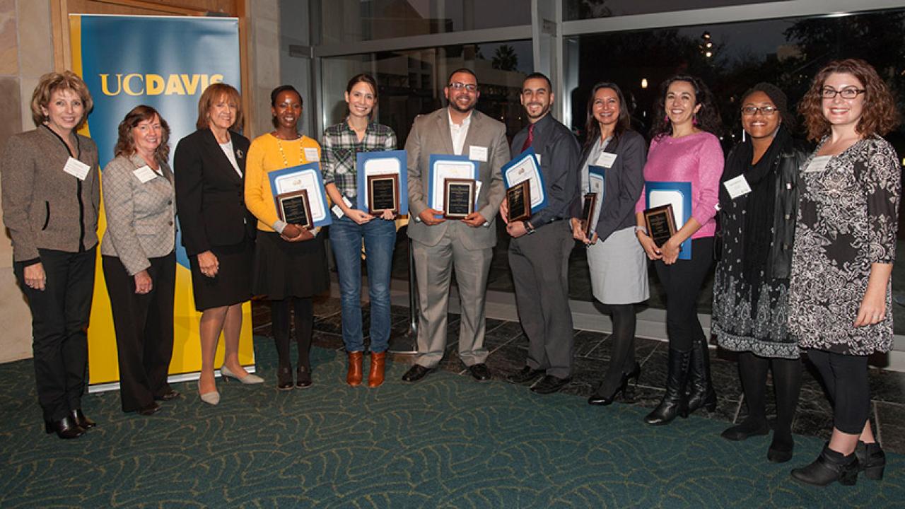 The 2016 CAMPOS scholars pose for a group photo.