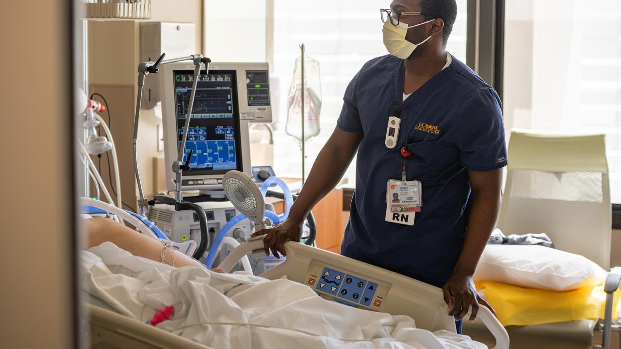 A nurse at work at UC Davis (Wayne Tilcock/UC Davis)