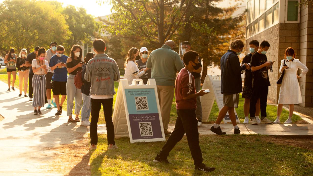 Line outside the ARC for COVID-19 testing 