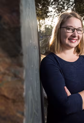 Mandy Rousseau is the major advisor for the Department of Earth and Planetary Sciences.