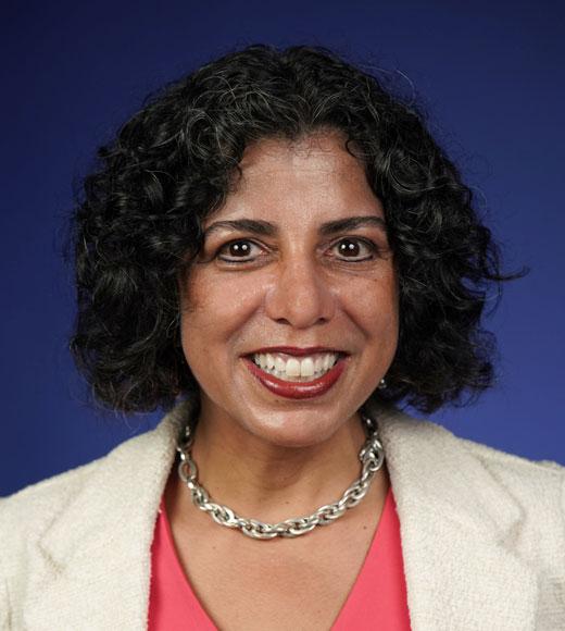 Aportrait of UC Davis Professor Raisa D'Souza