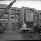 In October 1991, Bookhead, seen here, was the first Egghead sculpture to “hatch” on campus — steps from the Shields Library entrance.