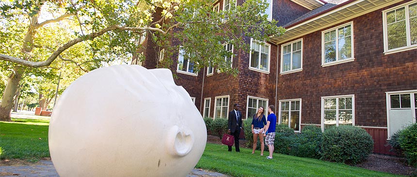 Photo of sculpture "Stargazer" Egghead near Dutton Hall